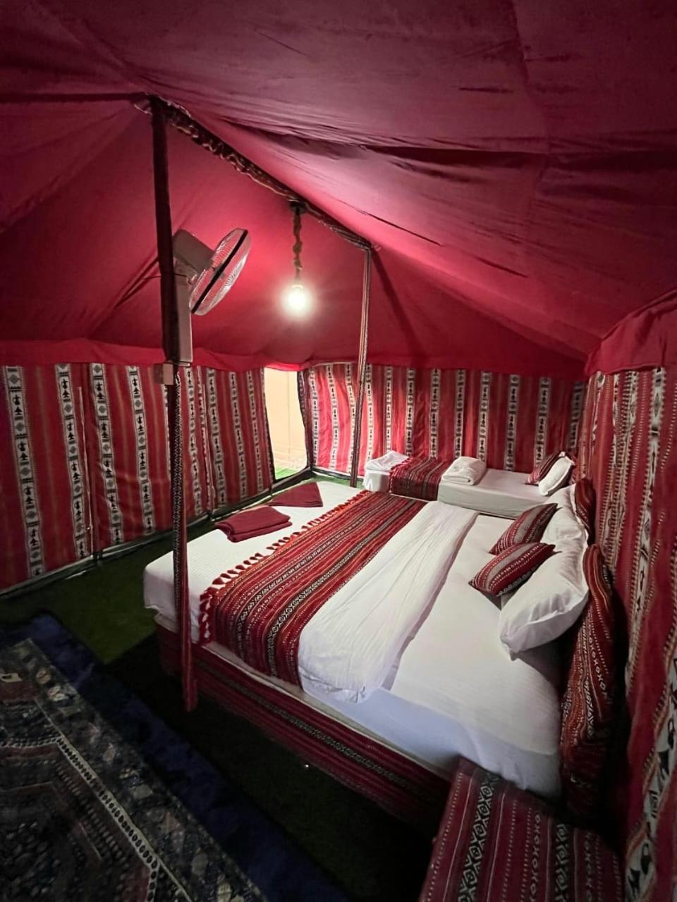 Badīyah Sunrise Desert Local Private Camp מראה חיצוני תמונה